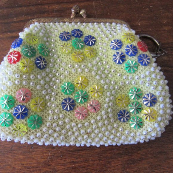 Retro Bead and Sequin Change Purse - Picture 5 of 5